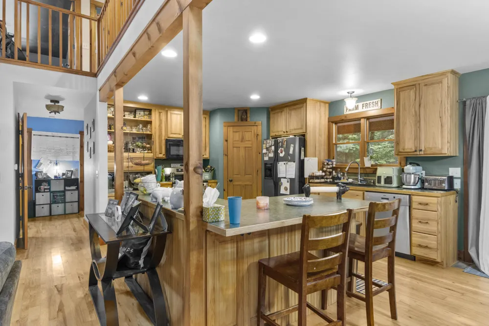 1846 E Koenig Road Free Soil, MI 49411