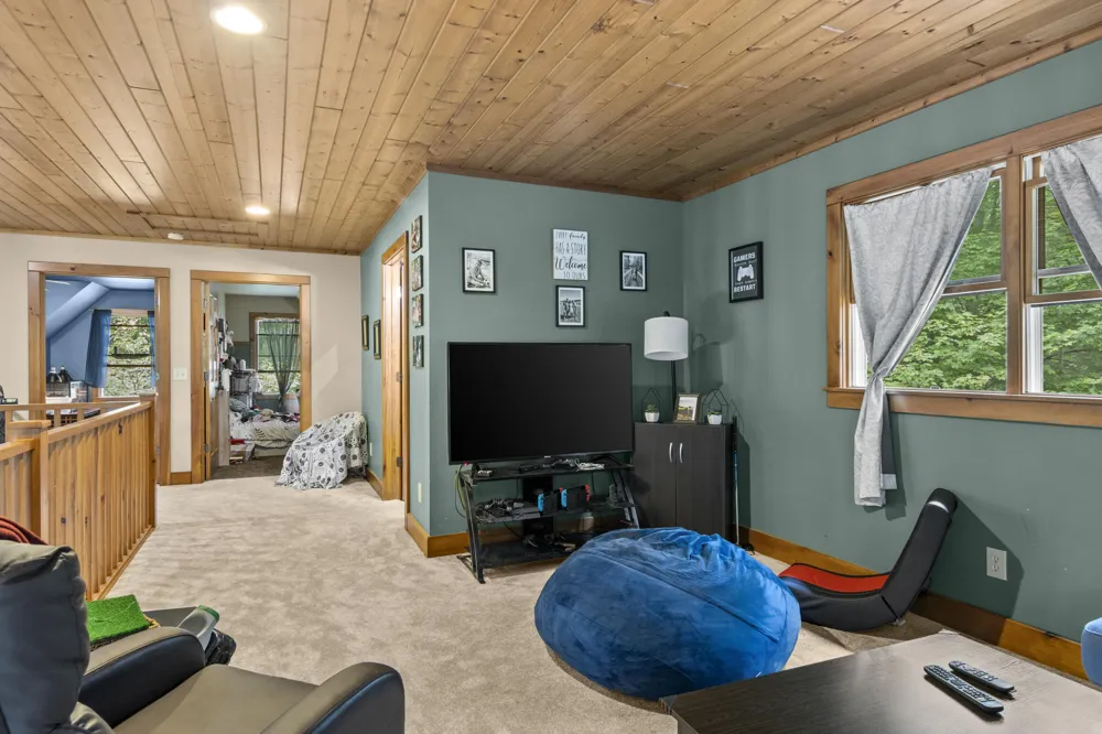 1846 E Koenig Road Free Soil, MI 49411