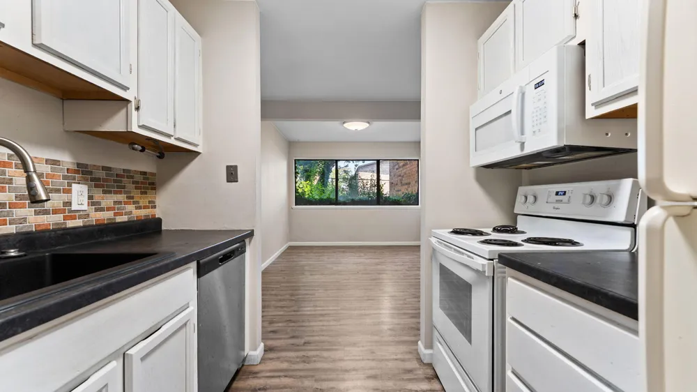 1225 S Maple Road #105 Ann Arbor, MI 48103