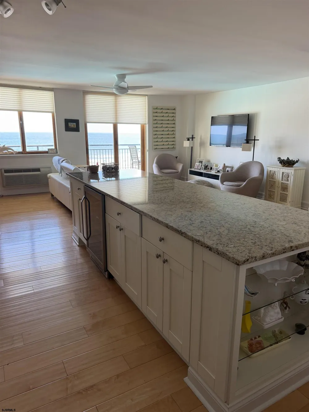 9600 atlantic Ave Margate, NJ 08402