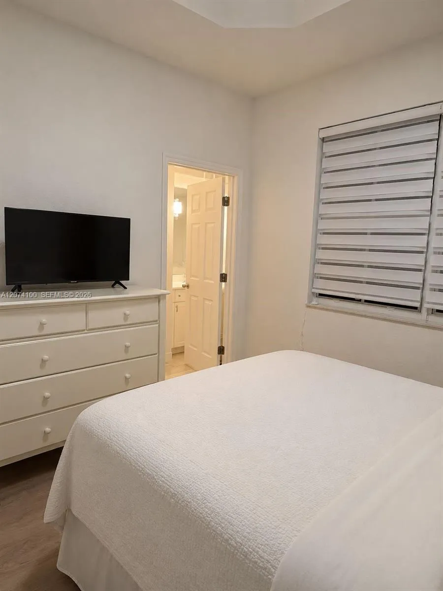 9259 SW 227th St #9-25 Cutler Bay, FL 33190