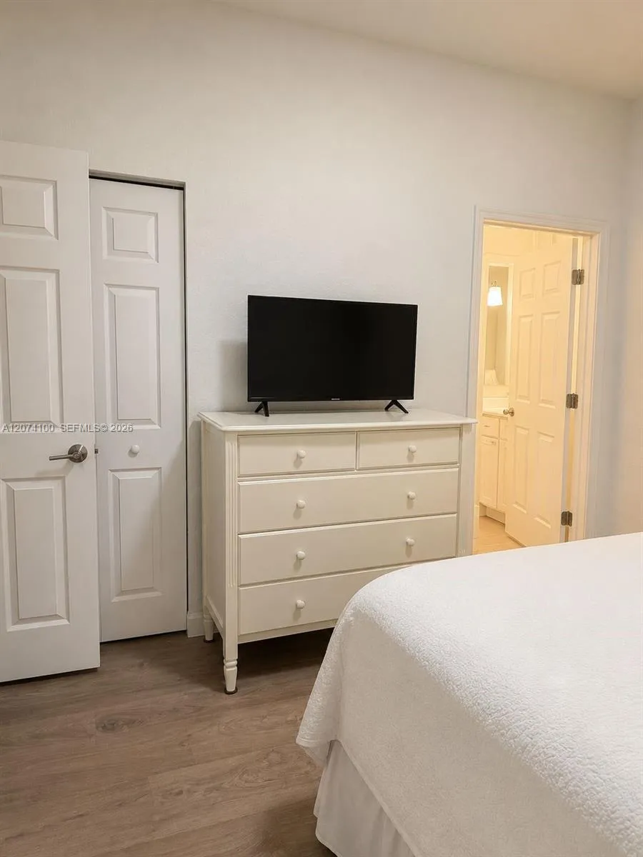 9259 SW 227th St #9-25 Cutler Bay, FL 33190
