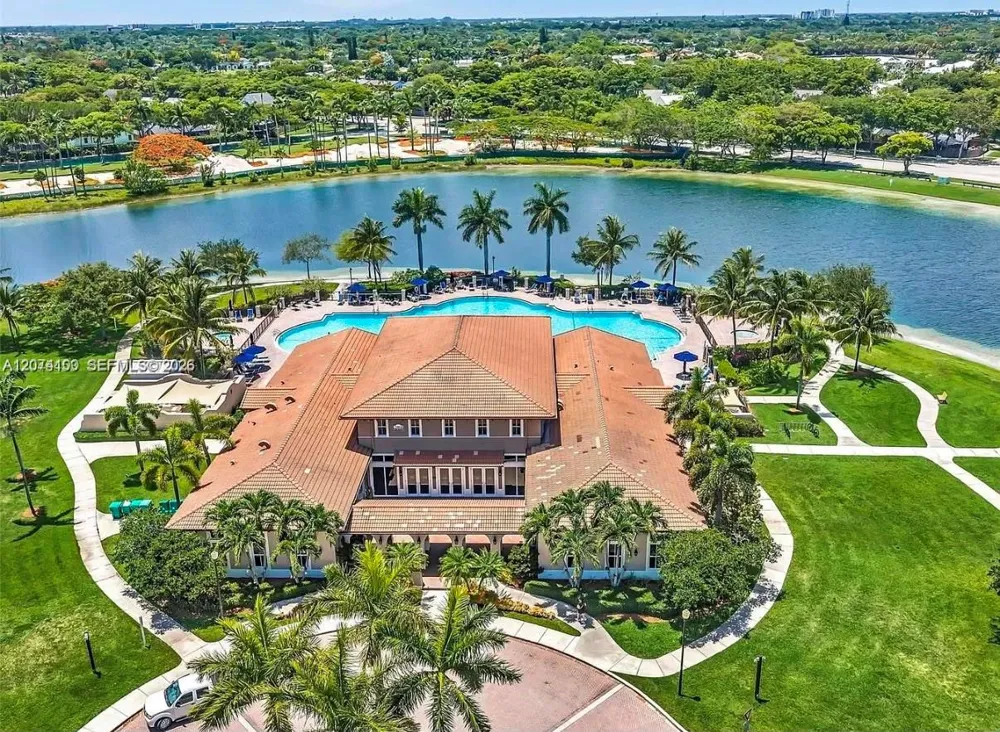 9259 SW 227th St #9-25 Cutler Bay, FL 33190