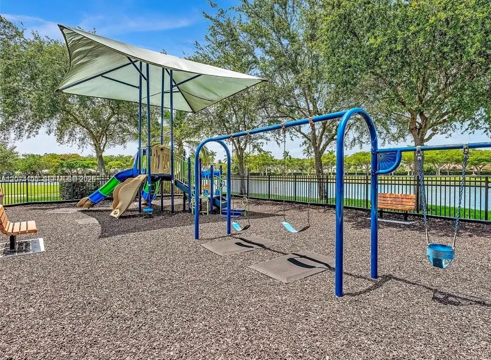 9259 SW 227th St #9-25 Cutler Bay, FL 33190