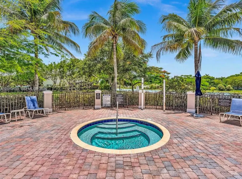 9259 SW 227th St #9-25 Cutler Bay, FL 33190