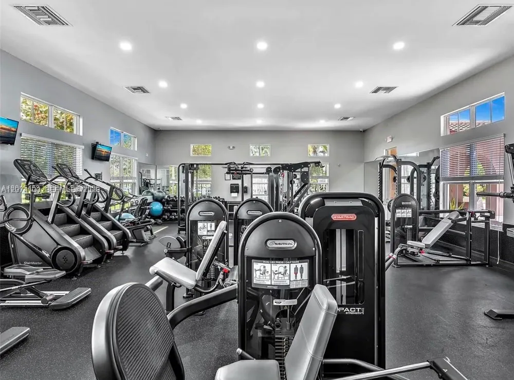9259 SW 227th St #9-25 Cutler Bay, FL 33190