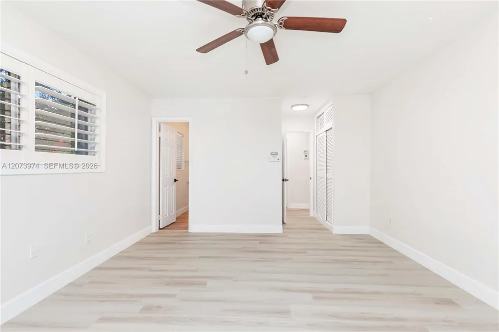 1900 NW 82nd Ter Pembroke Pines, FL 33024