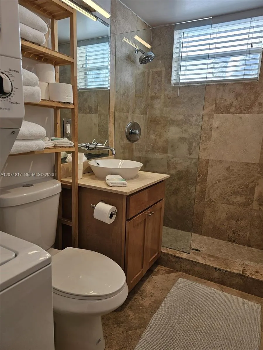 751 Collins Ave #3 Miami Beach, FL 33139