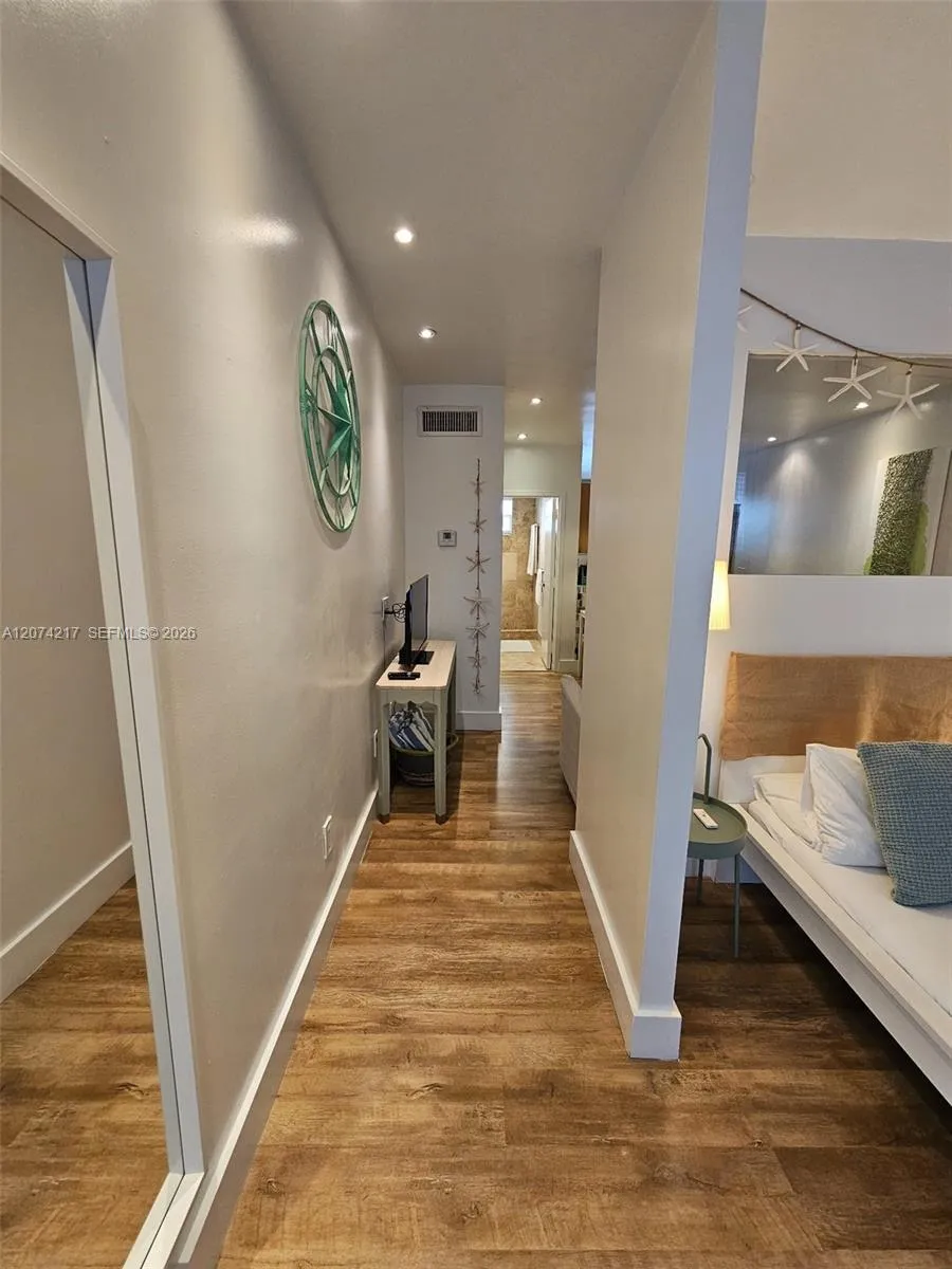 751 Collins Ave #3 Miami Beach, FL 33139