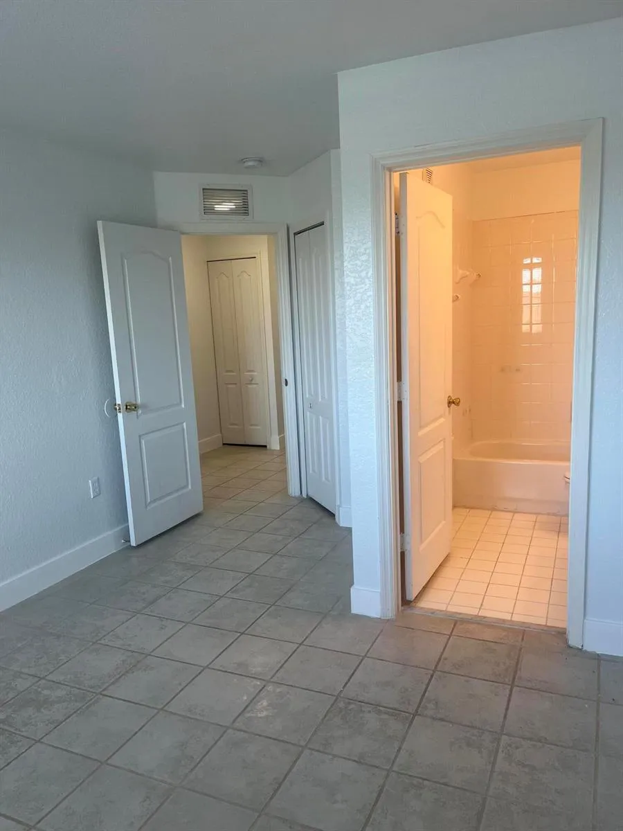 2137 SHOMA DRIVE #156 Royal Palm Beach, FL 33414