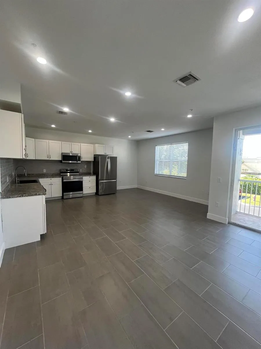 2137 SHOMA DRIVE #156 Royal Palm Beach, FL 33414