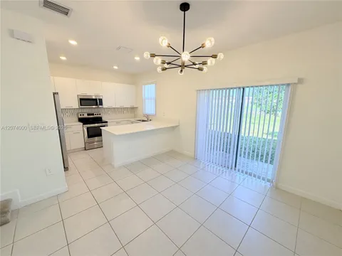 12432 NW 23rd Ct
