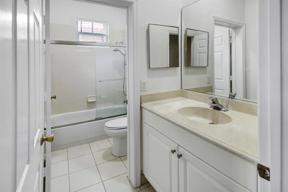 5794 NW 119TH TERRACE Coral Springs, FL 33076