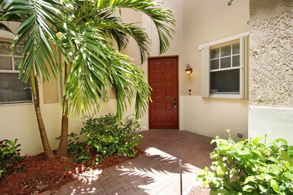 5794 NW 119TH TERRACE Coral Springs, FL 33076
