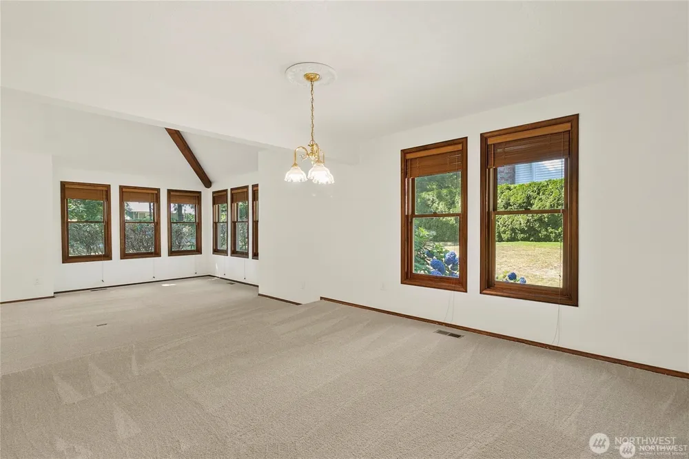 32424 58th Avenue S Auburn, WA 98001