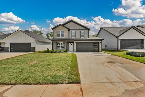 2673 Brewster Dr