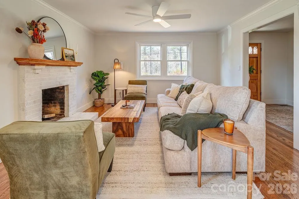55 Cisco Road Asheville, NC 28805