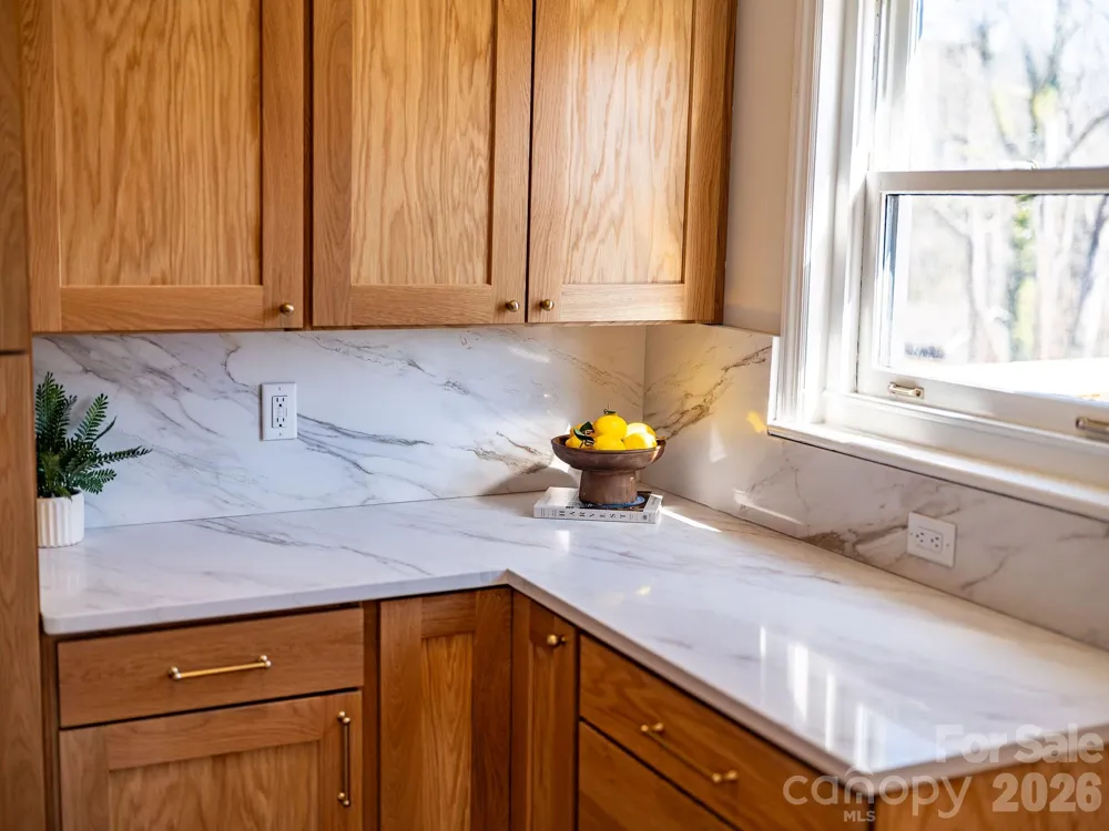 55 Cisco Road Asheville, NC 28805