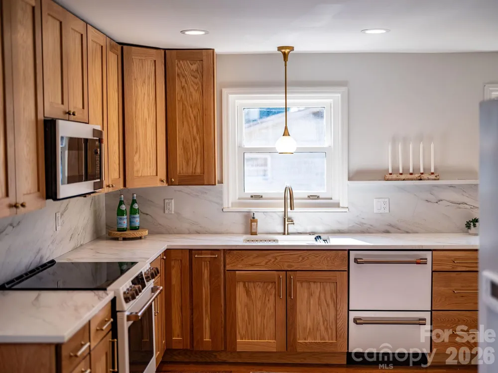 55 Cisco Road Asheville, NC 28805