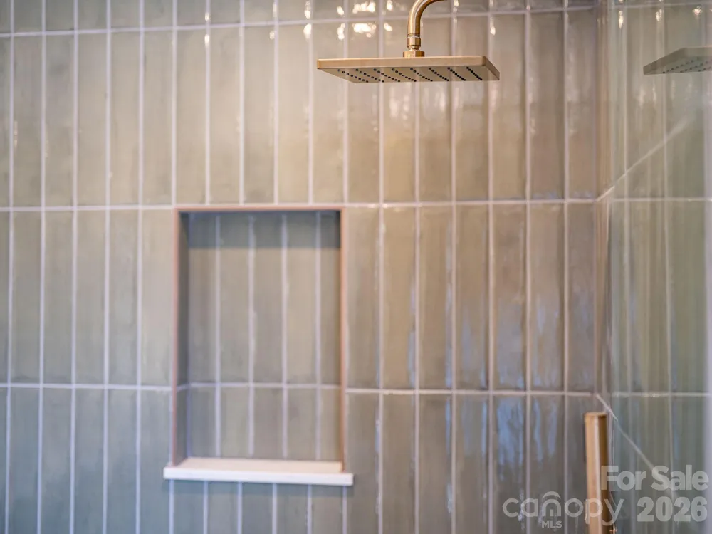 55 Cisco Road Asheville, NC 28805