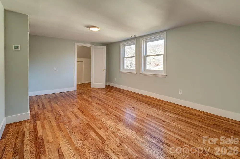 55 Cisco Road Asheville, NC 28805
