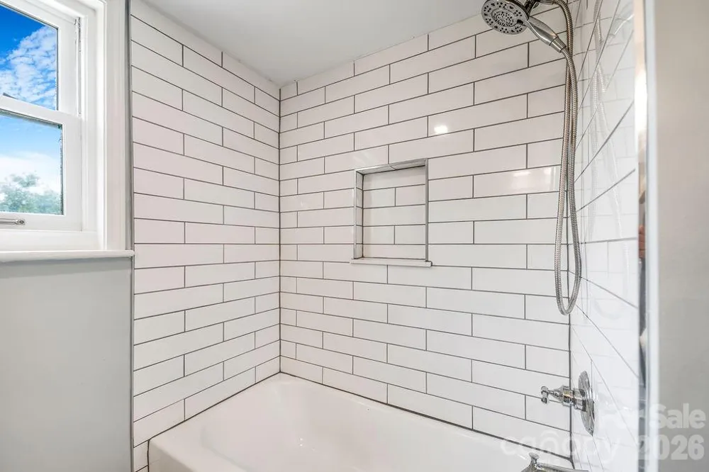 55 Cisco Road Asheville, NC 28805