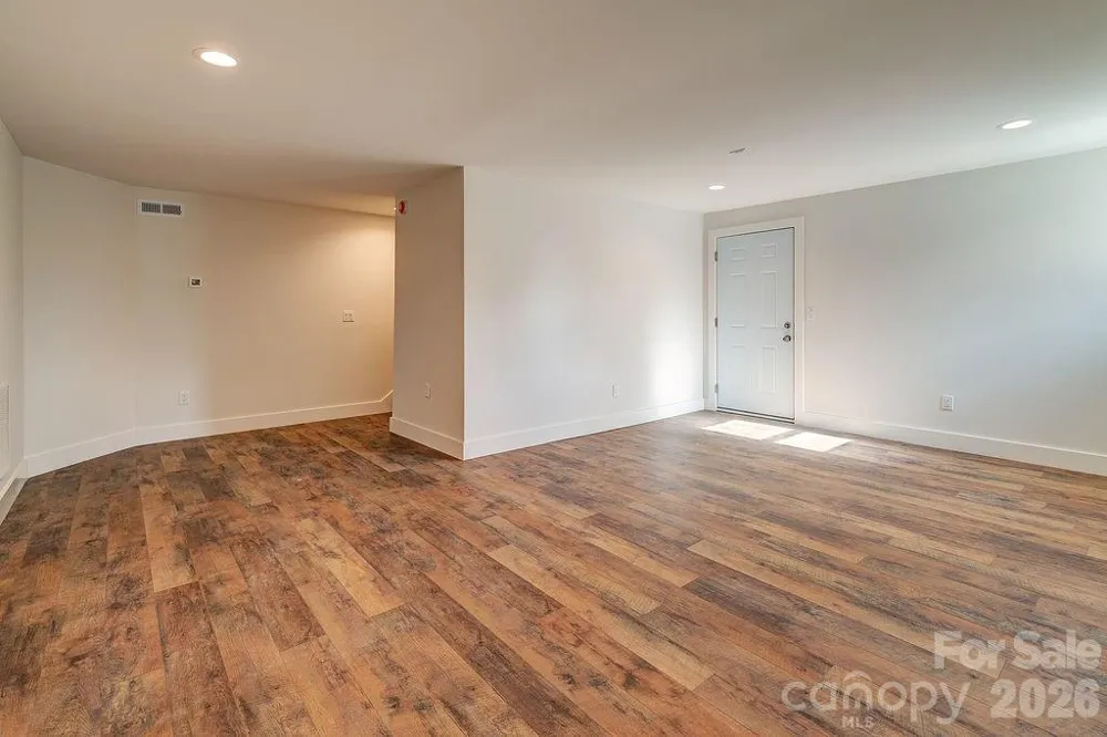 55 Cisco Road Asheville, NC 28805