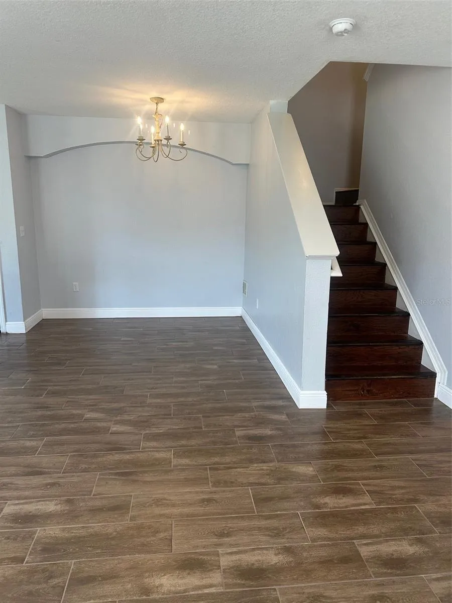 2516 EDGEWATER FALLS DRIVE Brandon, FL 33511