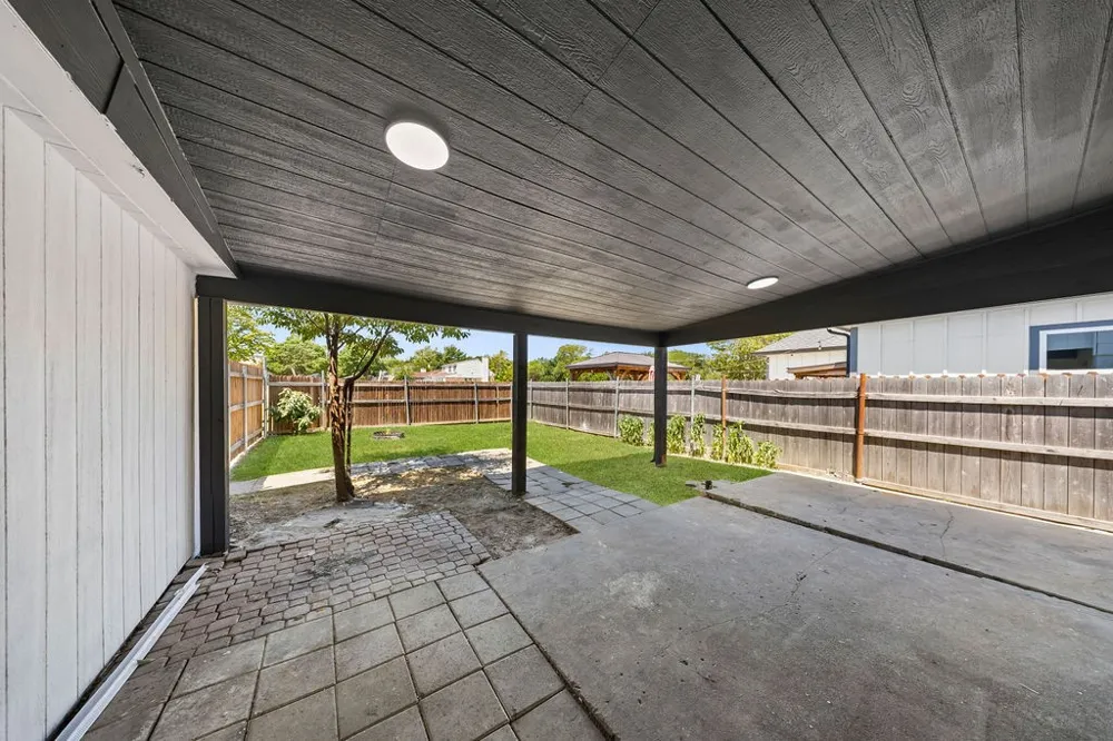 325 Chancellorsville Drive Mesquite, TX 75149