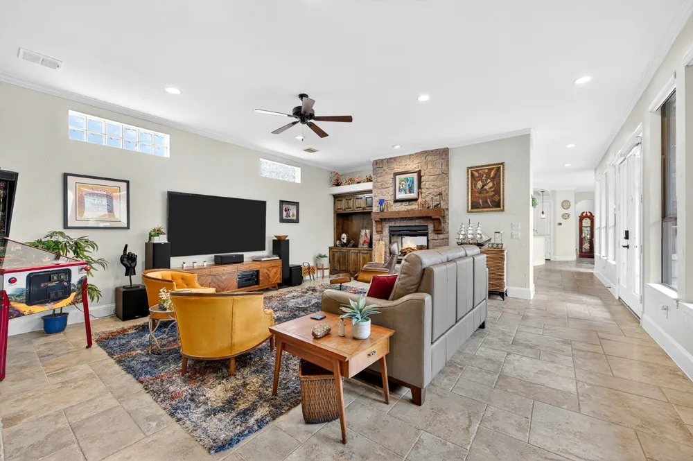 3617 Vineyard Way Farmers Branch, TX 75234