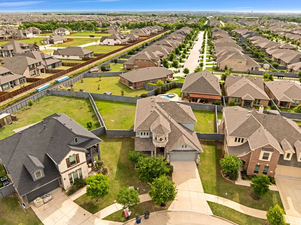 7521 Windy Meadow Drive Little Elm, TX 76227