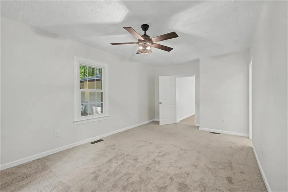 6501 Short Drive Winston, GA 30187