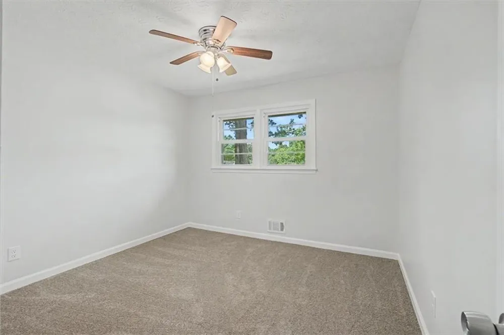 6501 Short Drive Winston, GA 30187