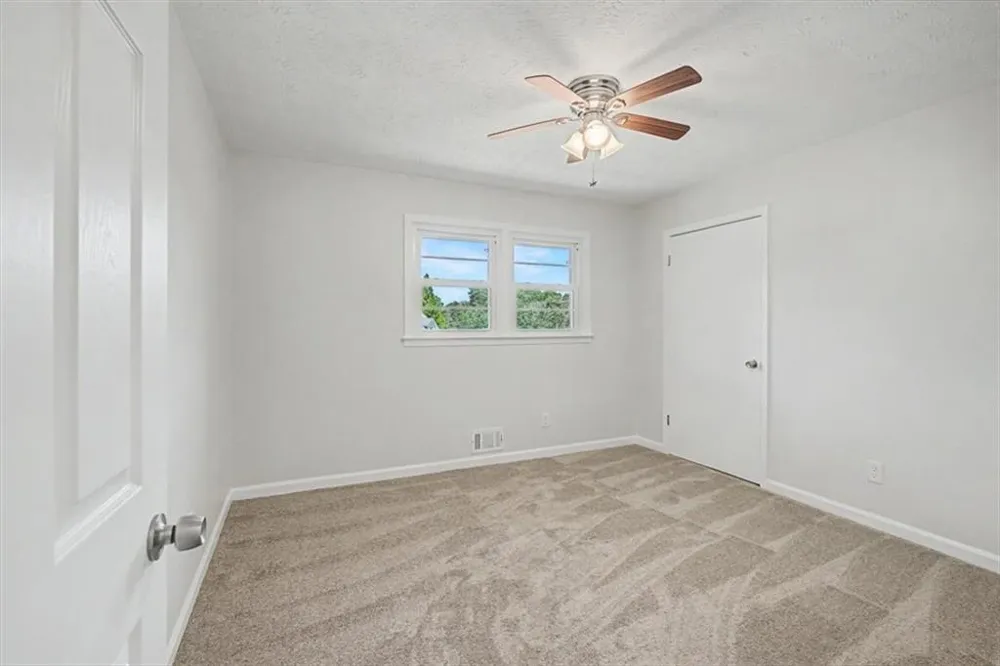 6501 Short Drive Winston, GA 30187