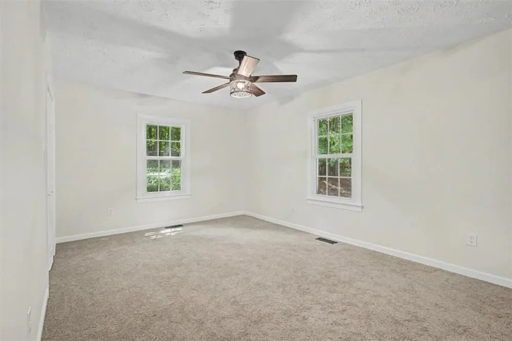 6501 Short Drive Winston, GA 30187
