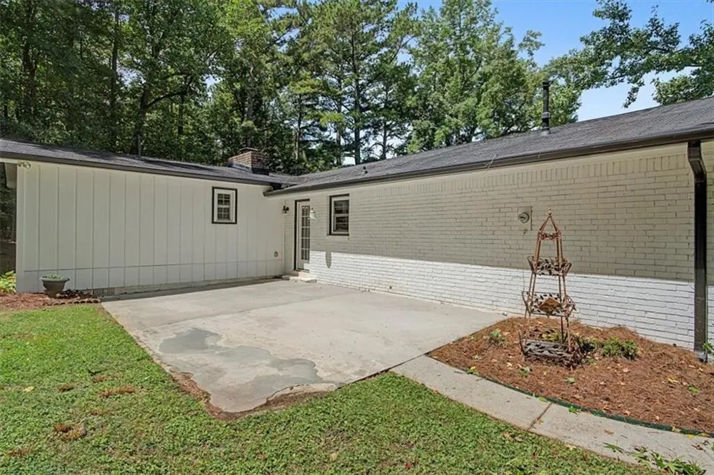 6501 Short Drive Winston, GA 30187