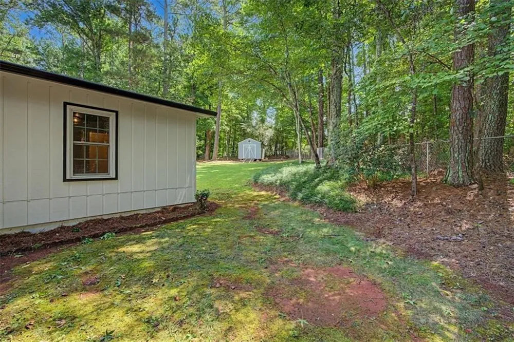 6501 Short Drive Winston, GA 30187