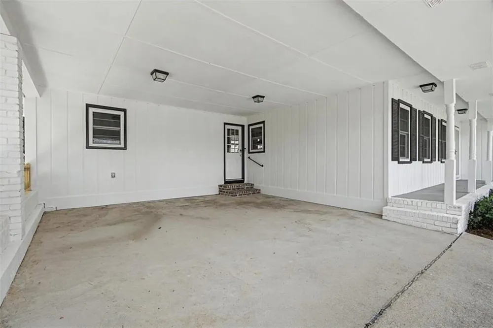 6501 Short Drive Winston, GA 30187