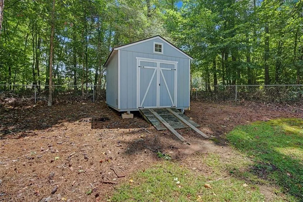 6501 Short Drive Winston, GA 30187