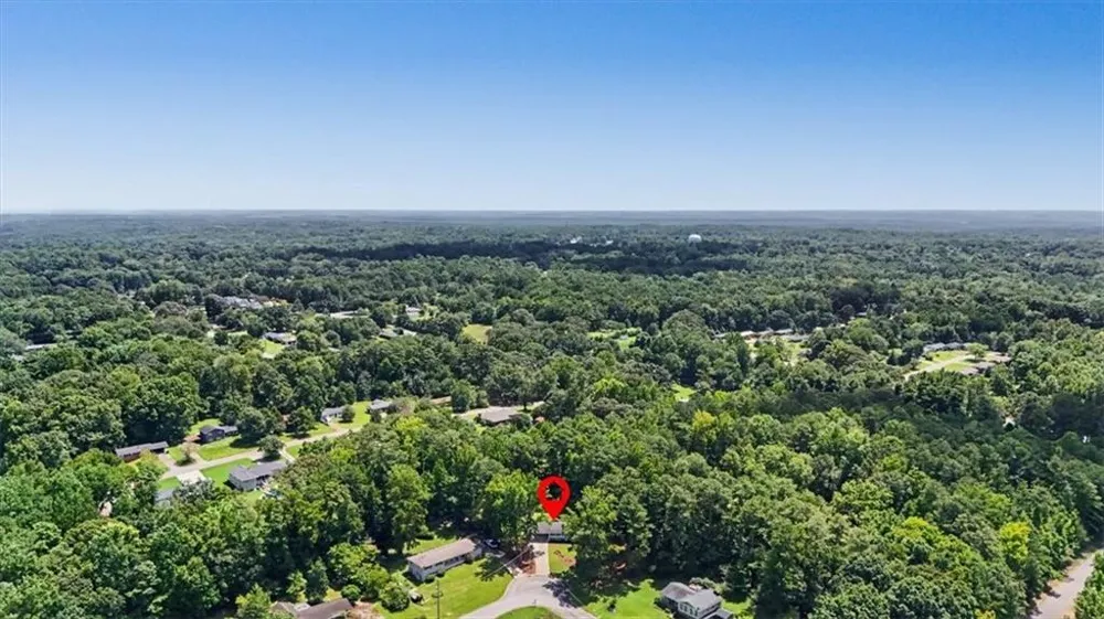 6501 Short Drive Winston, GA 30187