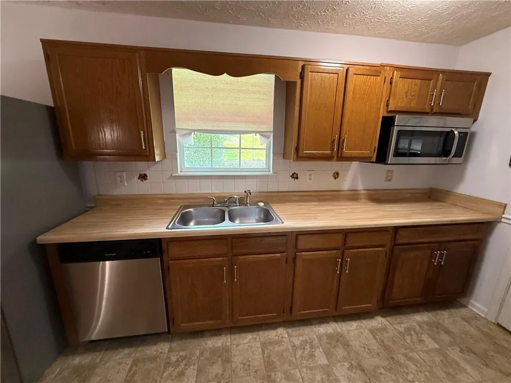 3897 SADDLECREEK DRIVE Douglasville, GA 30135