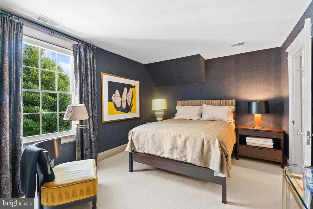 4347 HAWTHORNE STREET NW Washington, DC 20016