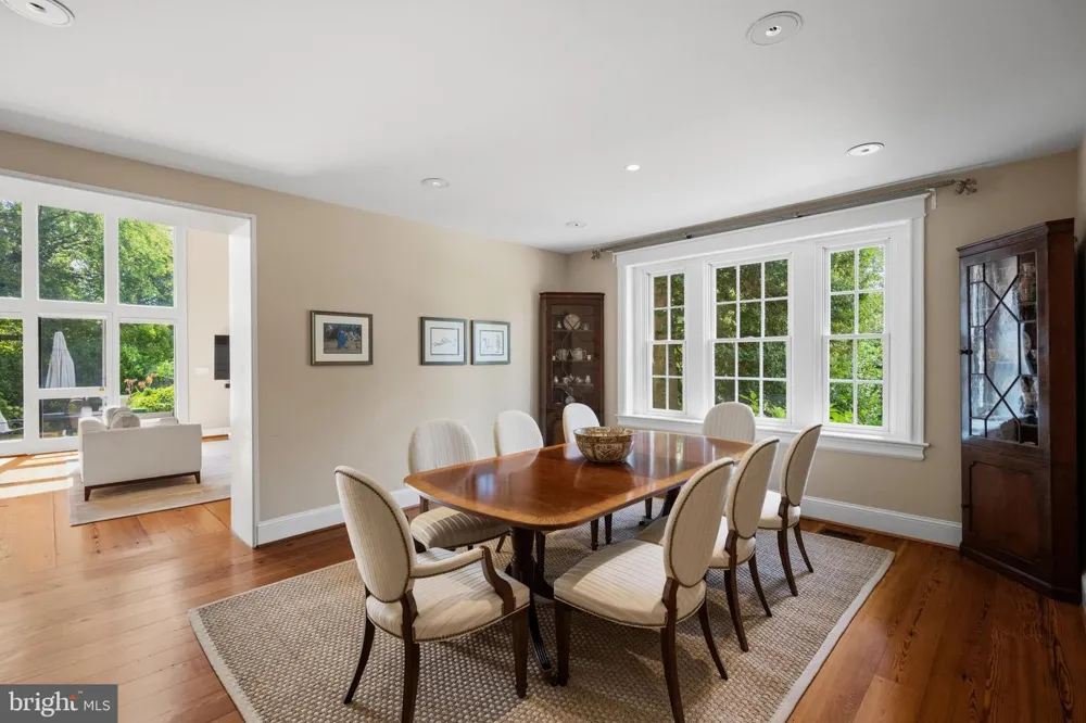 4347 HAWTHORNE STREET NW Washington, DC 20016