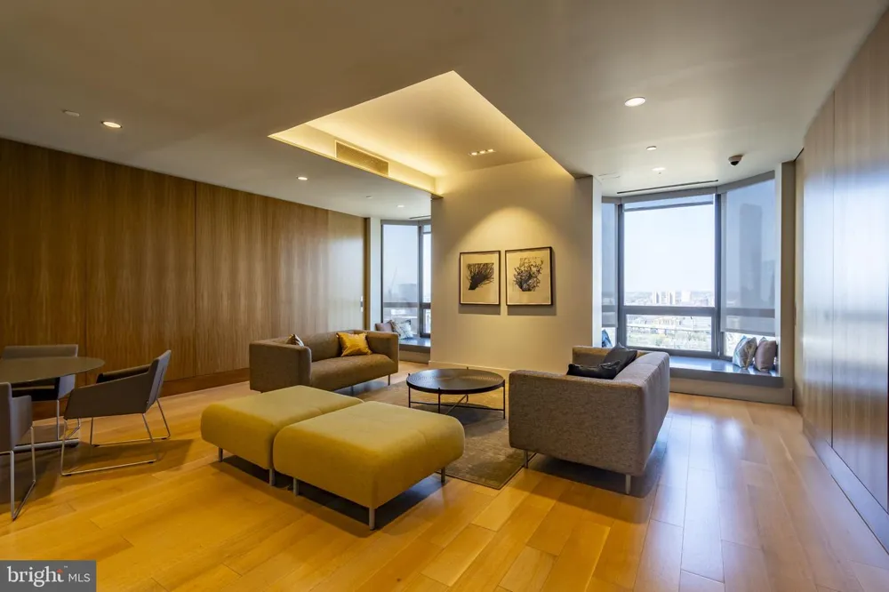 2018 WALNUT STREET #29K Philadelphia, PA 19103
