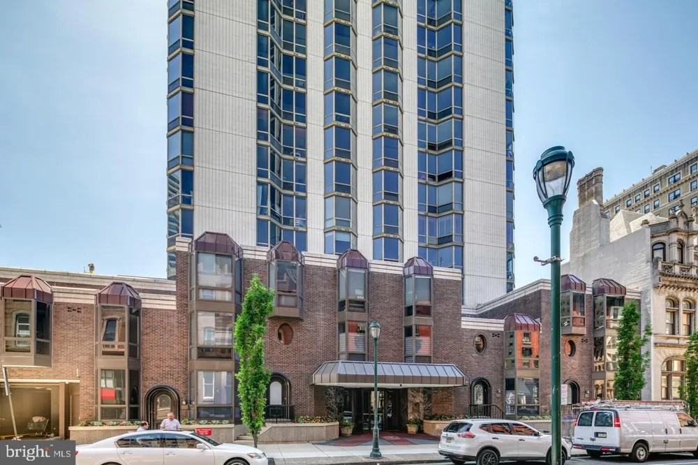 2018 WALNUT STREET #29K Philadelphia, PA 19103