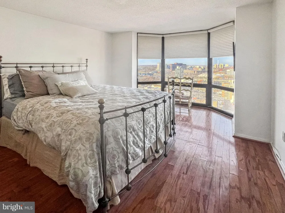 2018 WALNUT STREET #29K Philadelphia, PA 19103