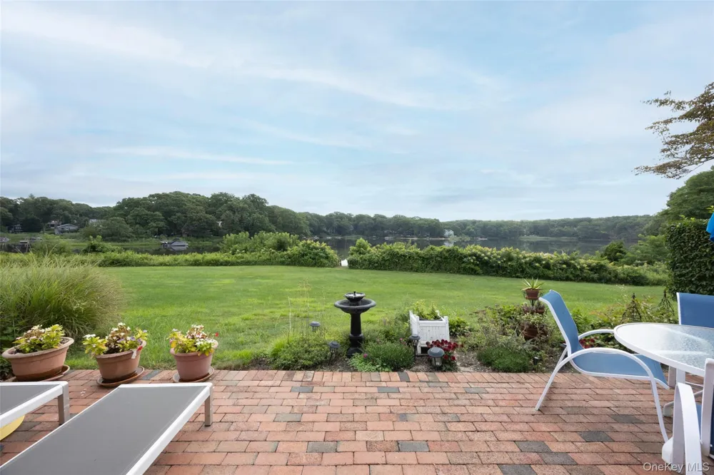 400 Noyack Road #E2 Southampton, NY 11968
