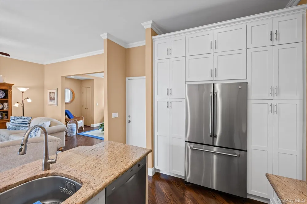 400 Noyack Road #E2 Southampton, NY 11968