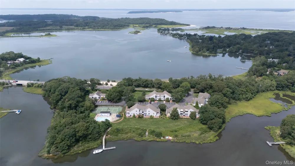 400 Noyack Road #E2 Southampton, NY 11968