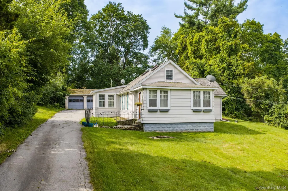 124 Bower Road Poughkeepsie, NY 12603